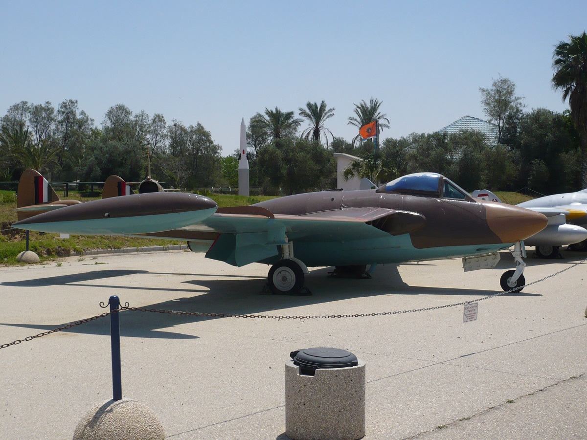 de Havilland Venom FB.50 353Iraqi Air Force